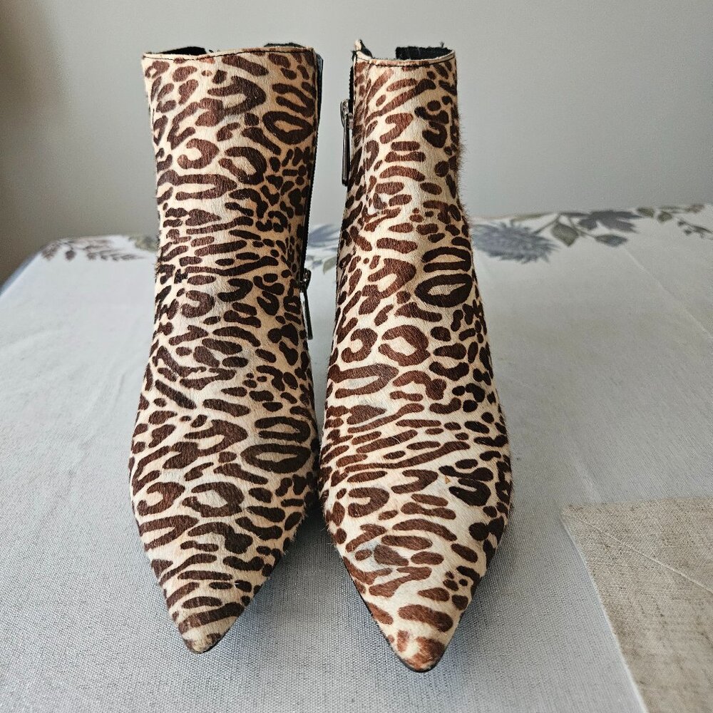 NWOT Charles Brown and Ivory Albuquerque Leather Leopard Booties